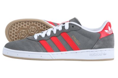 Zapatilla Etrusco Adidas $32.990