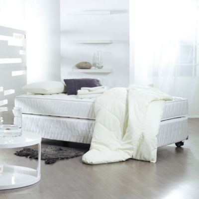 Box Spring Uno 1 1.5 plazas Plumón Nordico + Almohada Memory Max $189.990